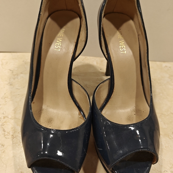 Nine West Navy Blue Patent D'Orsay Platform Pumps - 7M - Picture 11 of 11